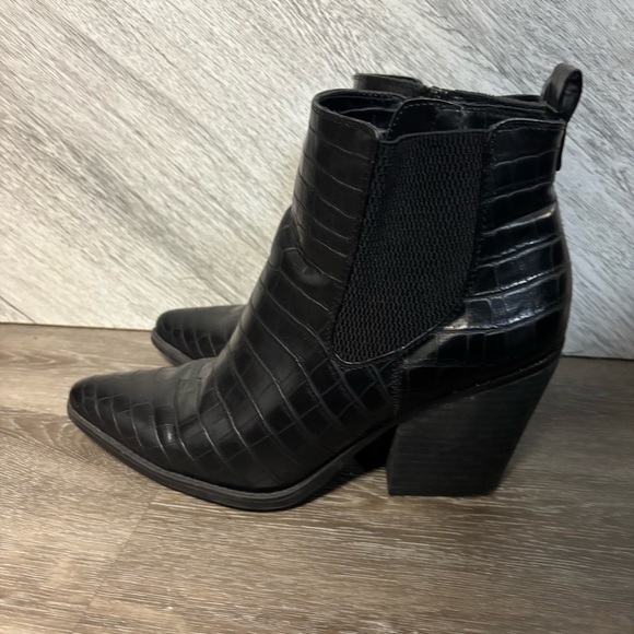 SOUL Naturalizer | Micah Black Croc-Embossed Ankle Boots Heeled Size 8.5 - Picture 5 of 9